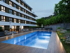 Errelakde: piscina al atardecer